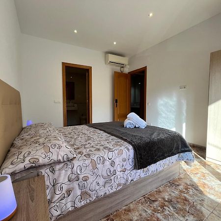Amplio Apartamento, 5 Camas Сант Естеве Сесровирес Екстериор снимка